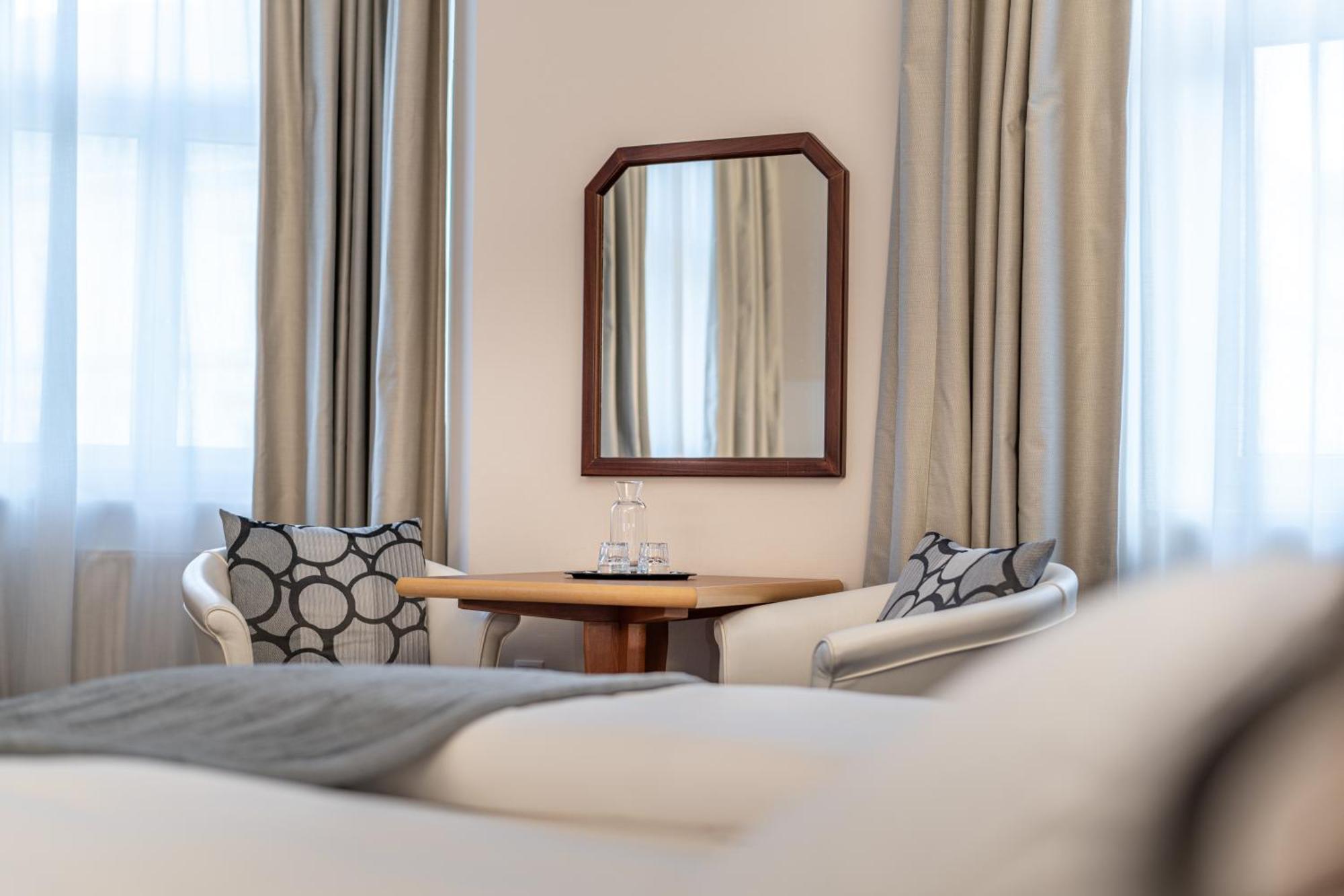 Hotel Neue Post I Self Check-In Innsbruck Luaran gambar