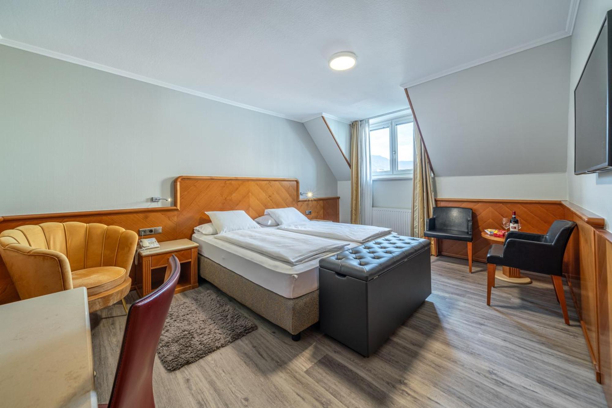 Hotel Neue Post I Self Check-In Innsbruck Luaran gambar