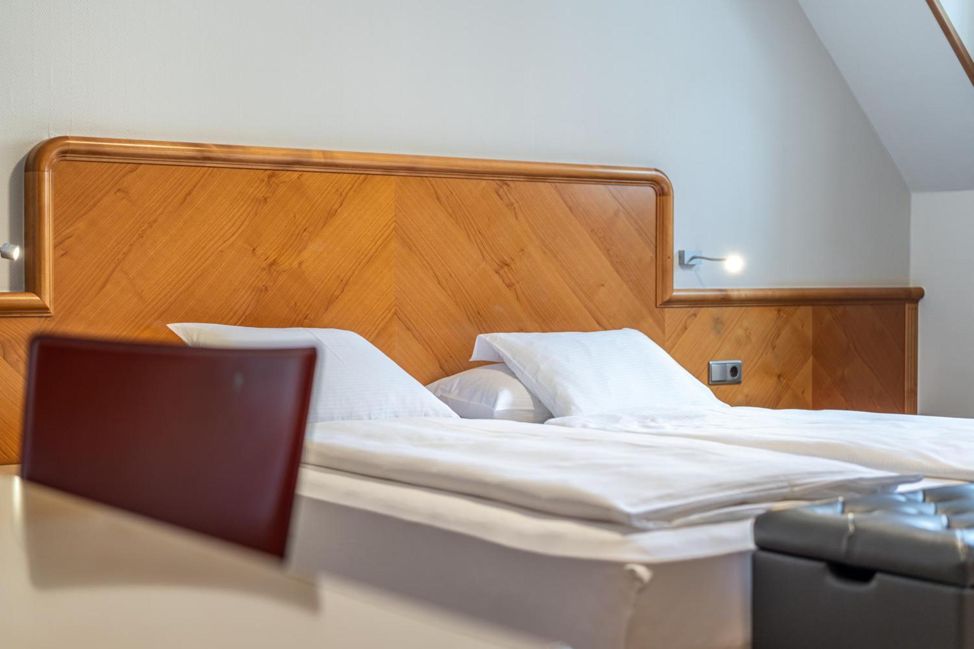 Hotel Neue Post I Self Check-In Innsbruck Bilik gambar