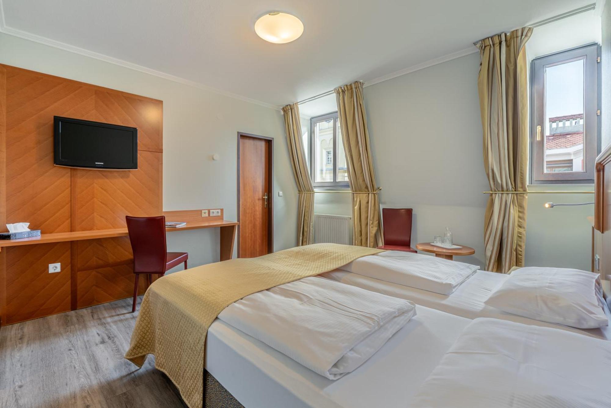 Hotel Neue Post I Self Check-In Innsbruck Luaran gambar