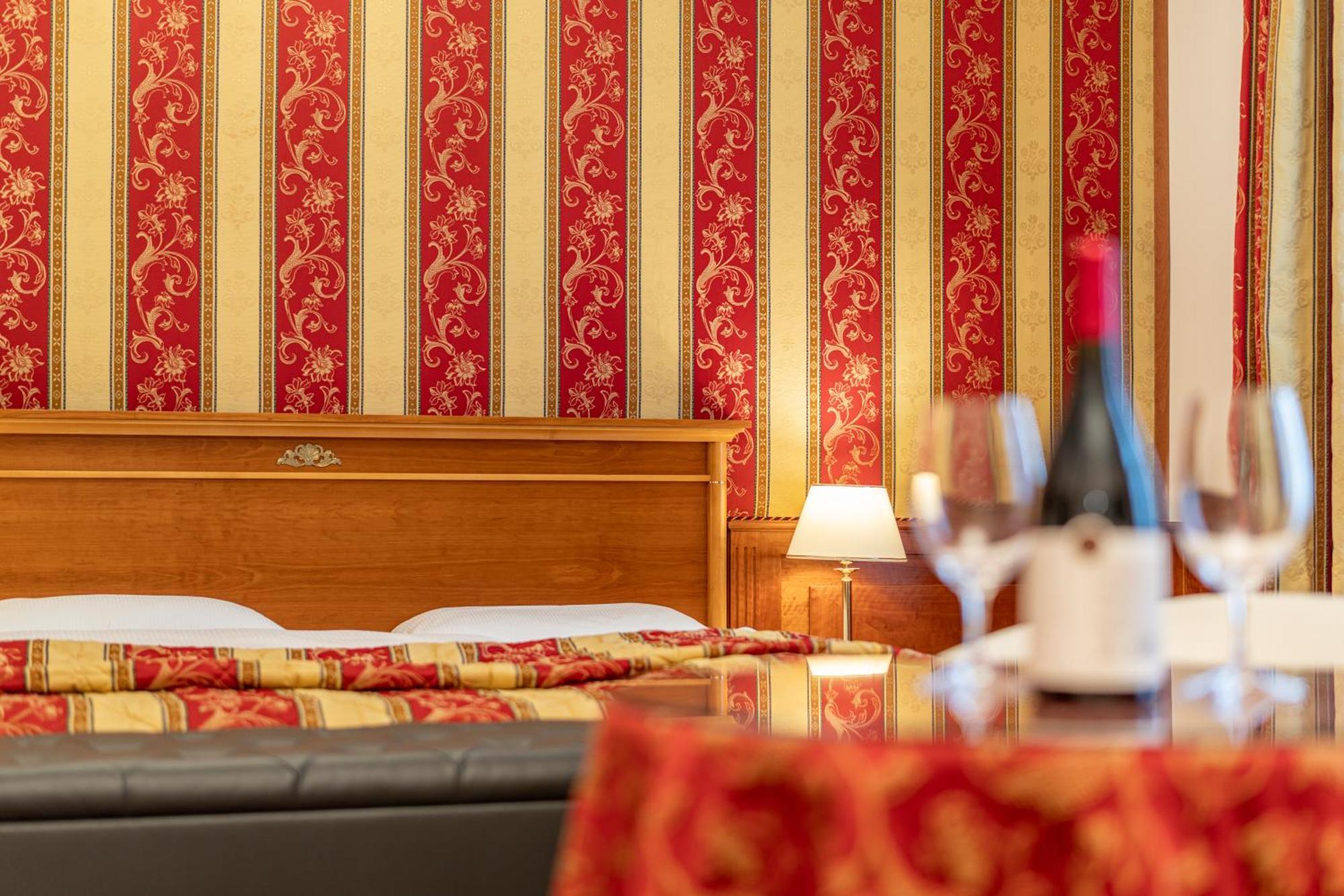 Hotel Neue Post I Self Check-In Innsbruck Luaran gambar