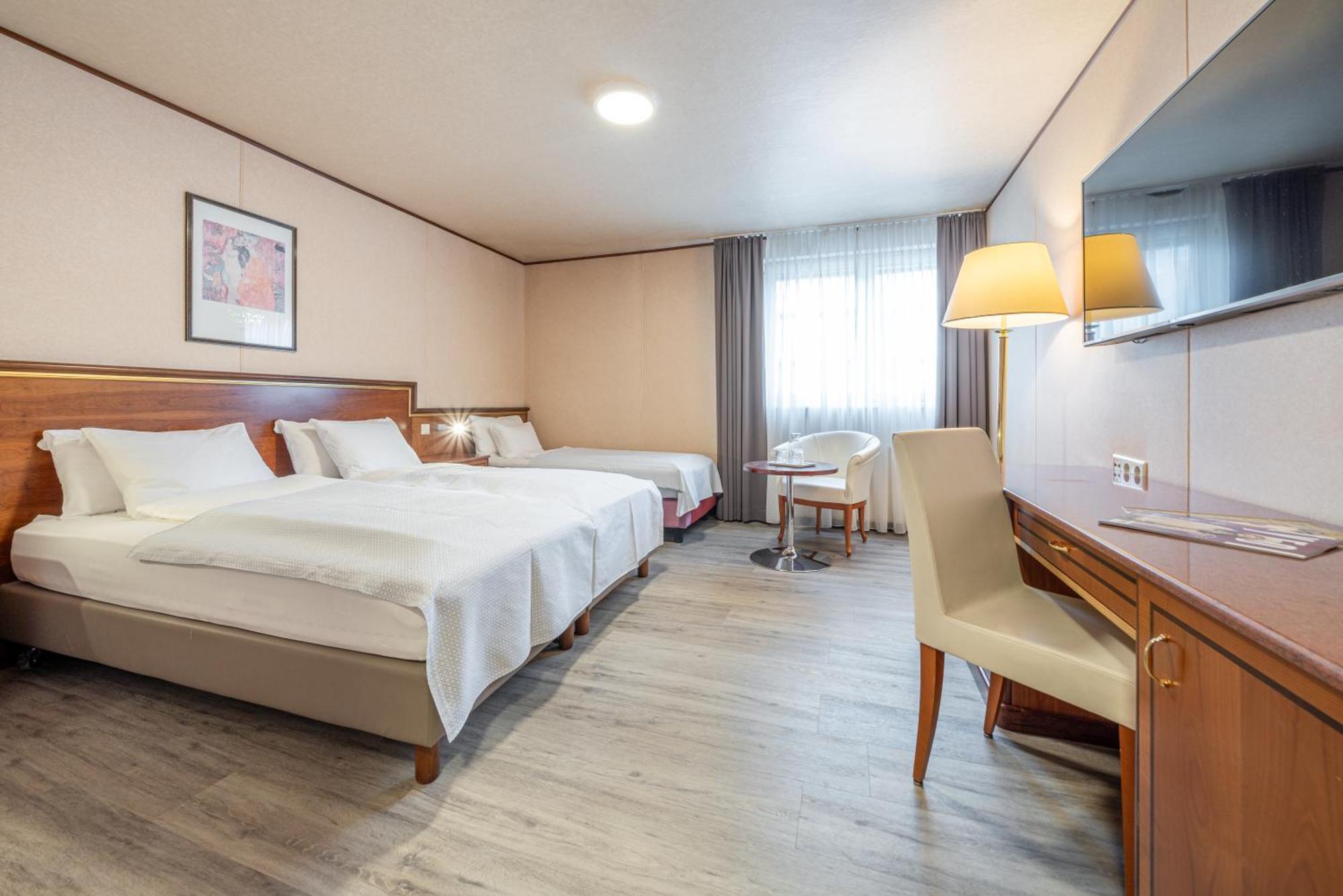 Hotel Neue Post I Self Check-In Innsbruck Luaran gambar