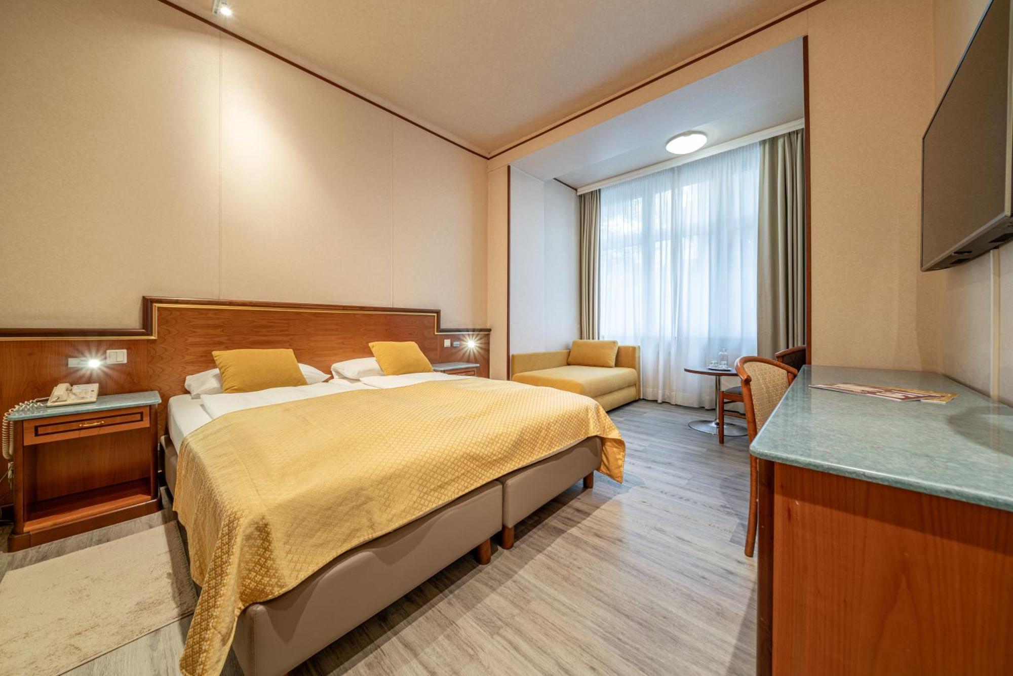 Hotel Neue Post I Self Check-In Innsbruck Luaran gambar