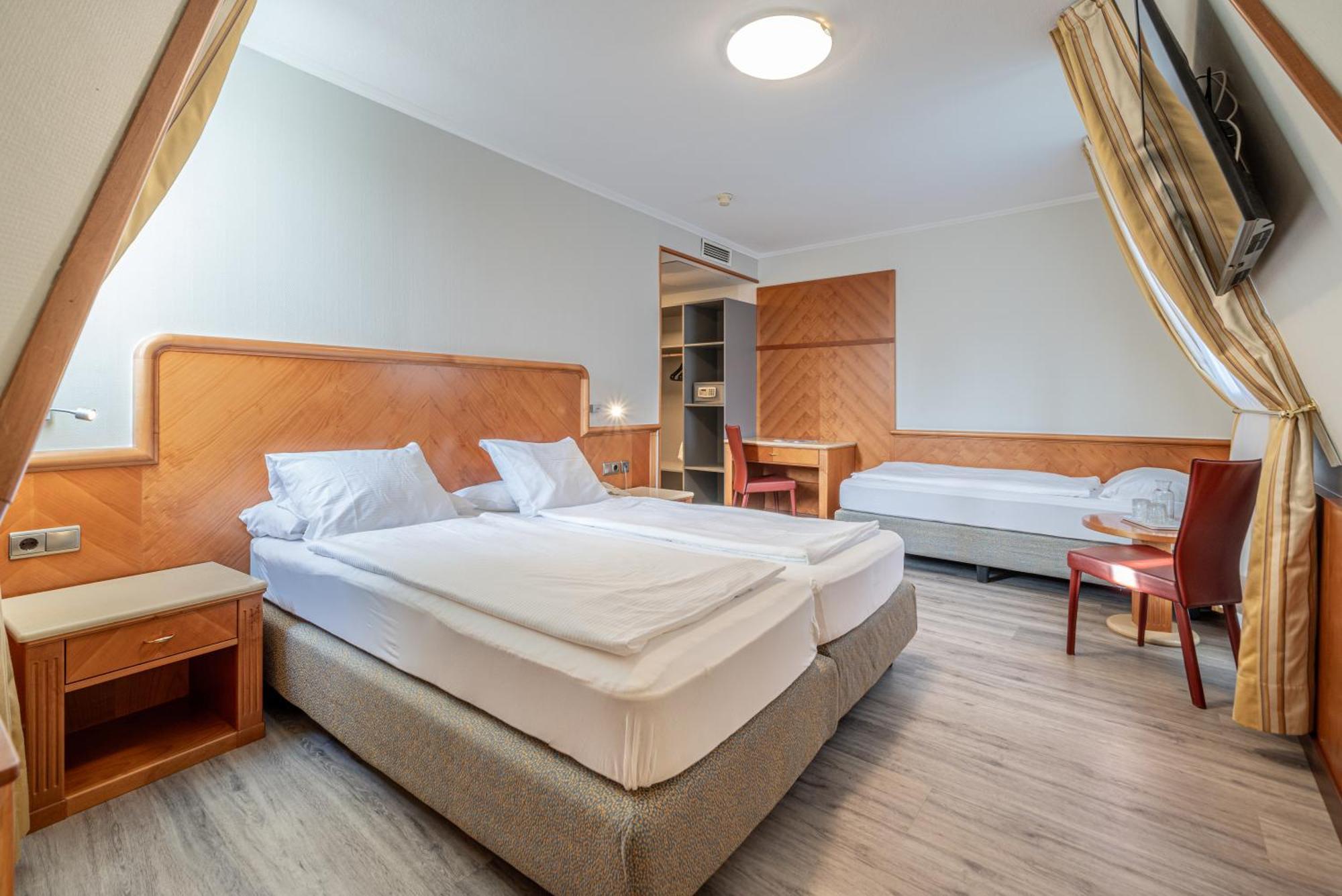 Hotel Neue Post I Self Check-In Innsbruck Luaran gambar