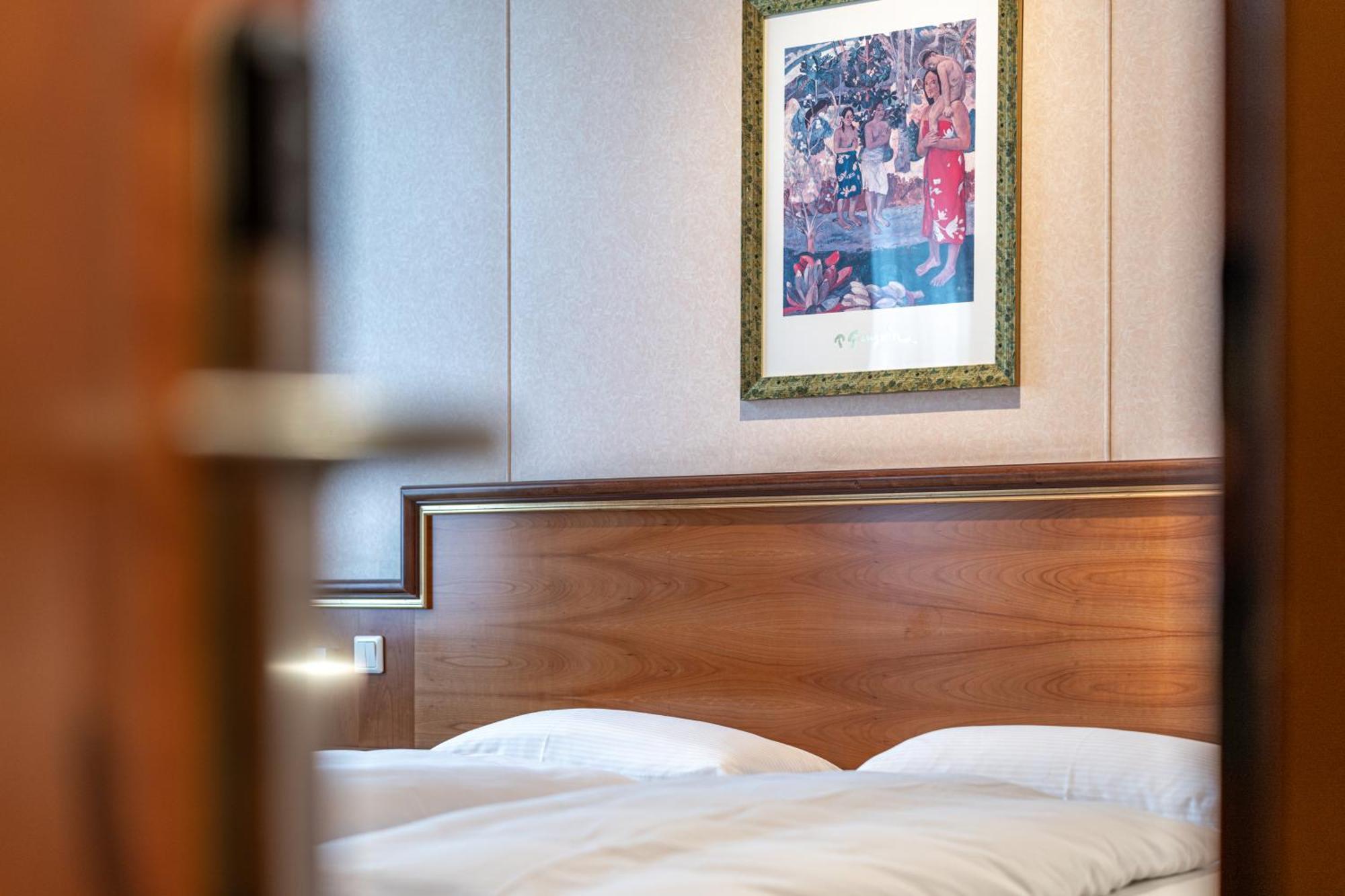 Hotel Neue Post I Self Check-In Innsbruck Bilik gambar