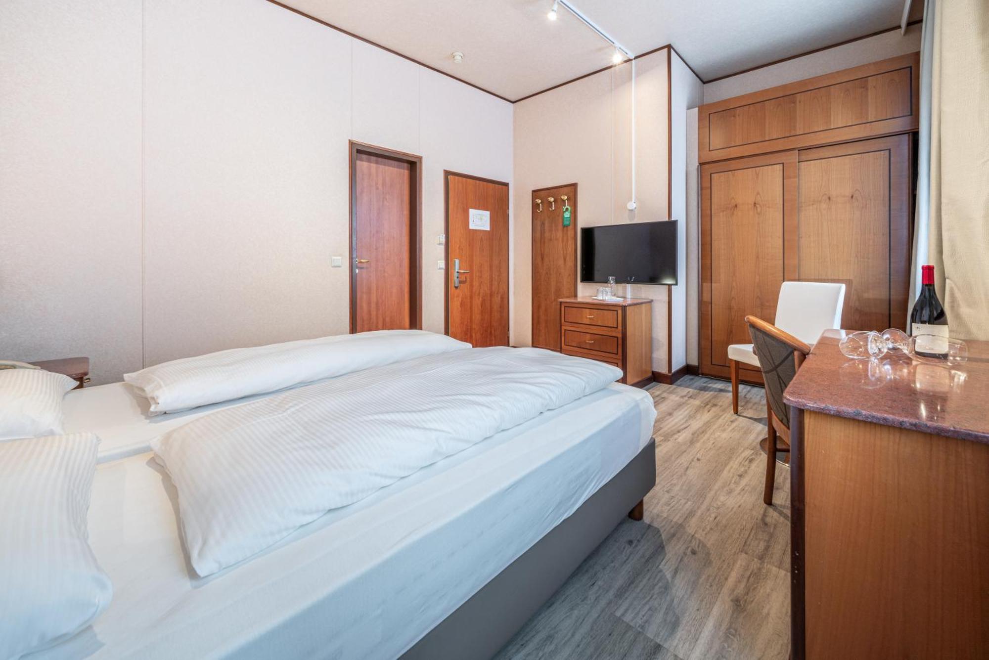 Hotel Neue Post I Self Check-In Innsbruck Luaran gambar