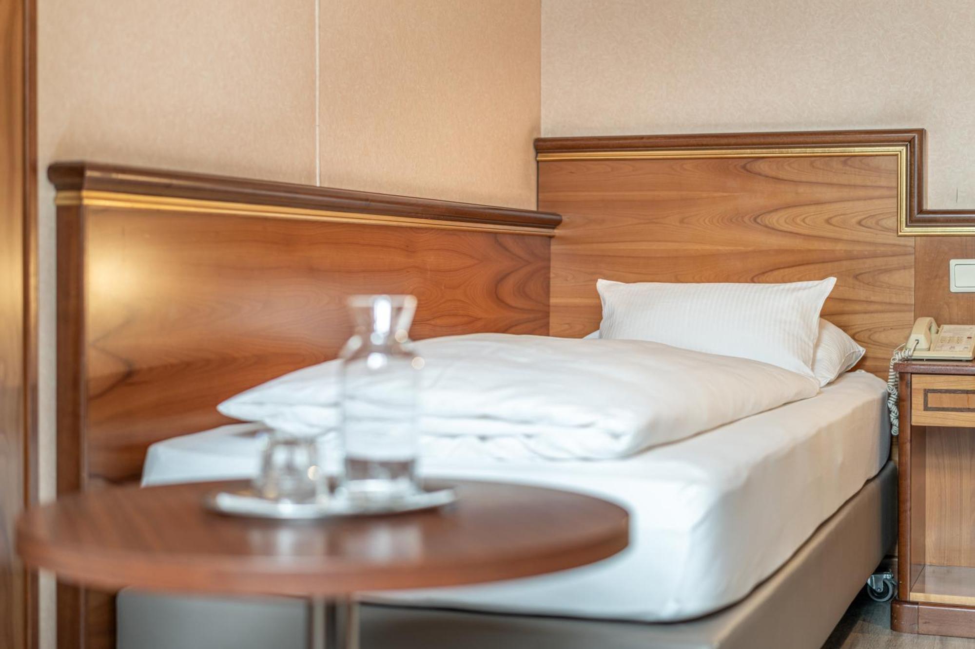 Hotel Neue Post I Self Check-In Innsbruck Luaran gambar